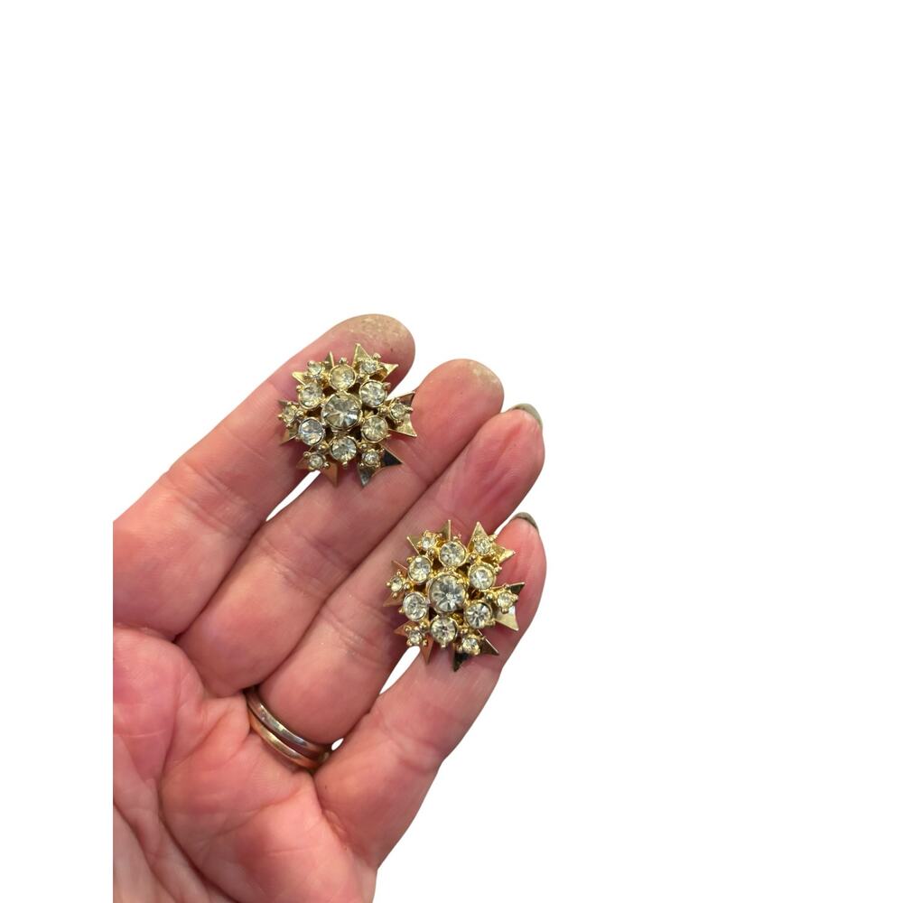 Vintage 1950s Rhinestone Starburst Earrings Gold Tone Screwback Mid Century